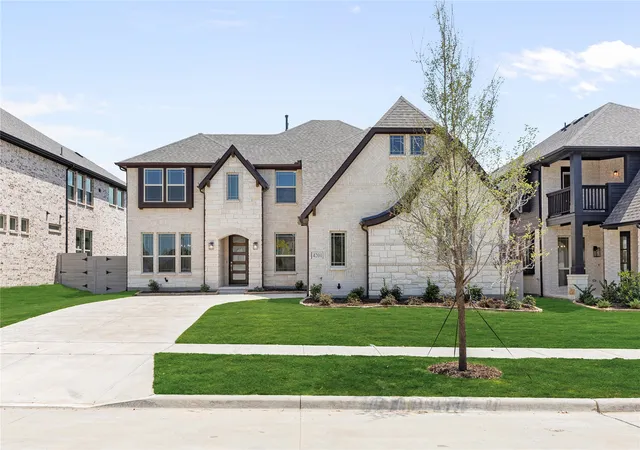 Photo 2 of Single family home for sale at 4201 Attwater St, Mc Kinney, TX 75071 | MLS# 21272304 | Listing updated on 2026-10-08