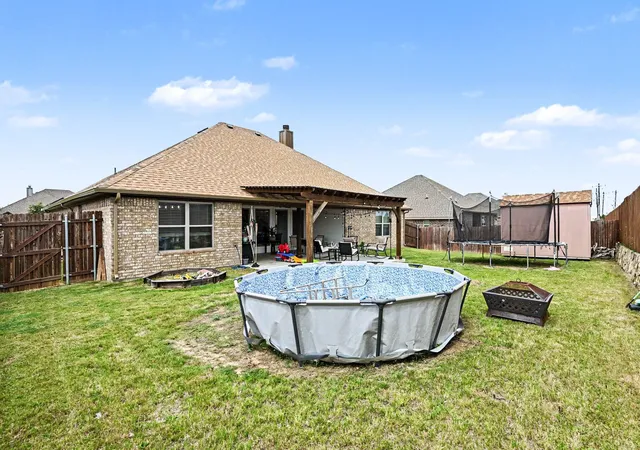 Homes for sale in Godley, TX | 207 Bayless Ave, Godley, TX 76044 | MLS# 21271184