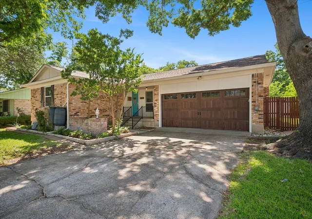 Homes for sale in Richardson, TX | 1903 Provincetown Ln, Richardson, TX 75080 | MLS# 21267897