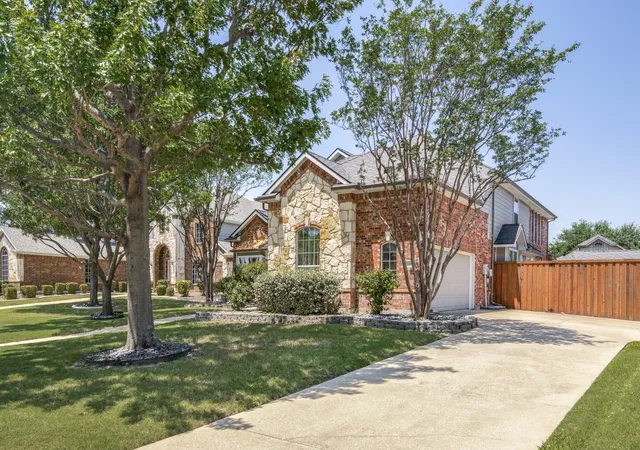 Photo 1 of Single family home for sale at 10405 Panks Ct, Rowlett, TX 75089 | MLS# 21272019 | Listing updated on 2026-08-04