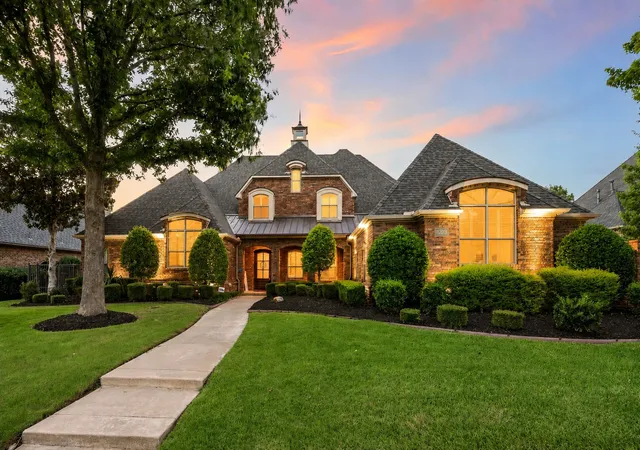 Homes for sale in Colleyville, TX | 1908 Stratton Ct, Colleyville, TX 76034 | MLS# 21265199