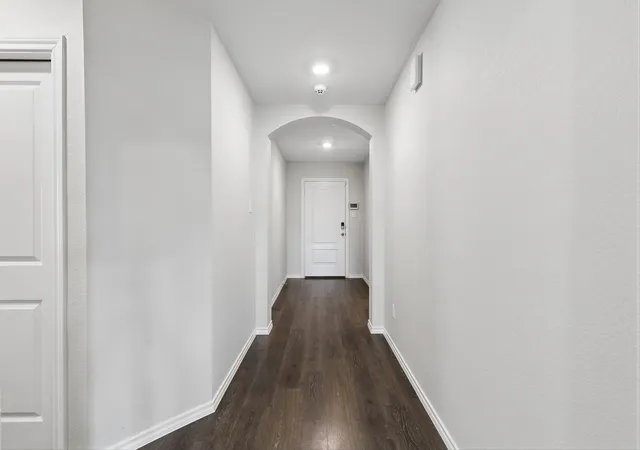 Photo 3 of Single family home for sale at 932 Juno Ln, Denton, TX 76209 | MLS# 21272054 | Listing updated on 2026-08-29
