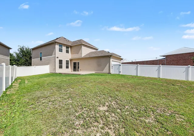 Homes for sale in Aubrey, TX | 701 Whitemarsh Dr, Aubrey, TX 76227 | MLS# 21268830