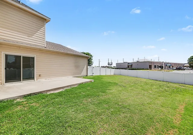 Photo 2 of Sale Pending at 701 Whitemarsh Dr, Aubrey, TX 76227 | MLS# 21268830 | Listing updated on 2026-07-28