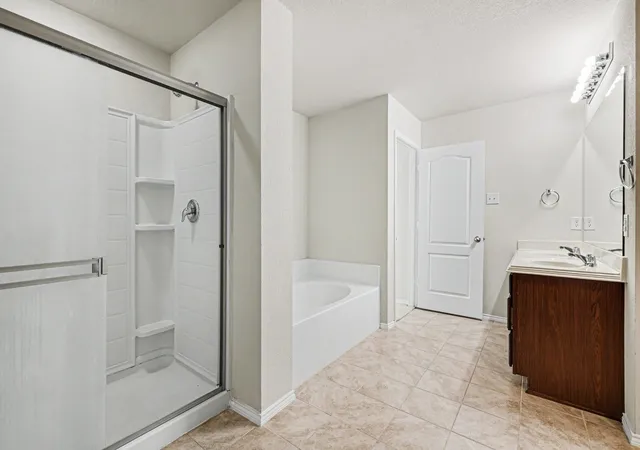 Homes for sale in Aubrey, TX | 701 Whitemarsh Dr, Aubrey, TX 76227 | MLS# 21268830