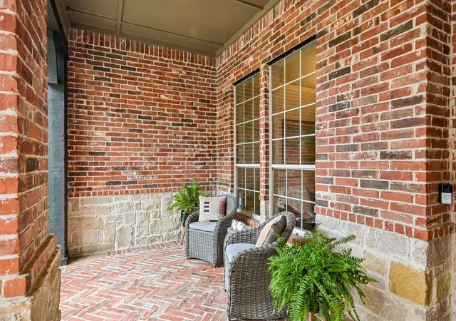 Photo 3 of Single family home for sale at 801 Willowmist Dr, Prosper, TX 75078 | MLS# 21272040 | Listing updated on 2026-08-28