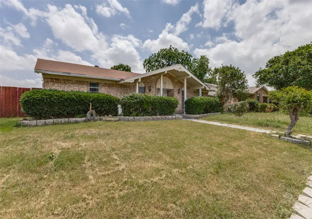 2nd image of 3310 O Henry Dr, Garland, TX 75042 | MLS# 21272494