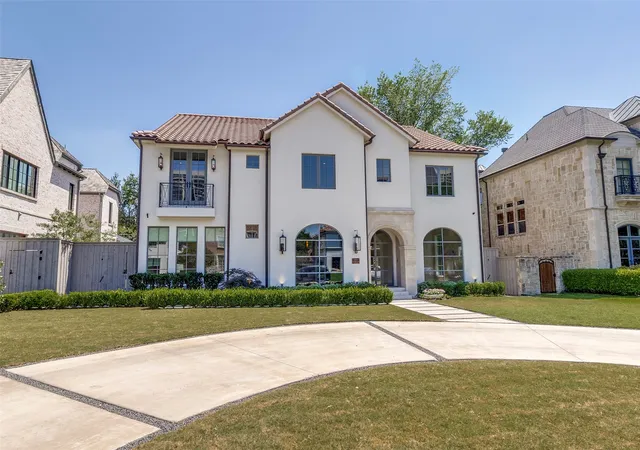 Homes for sale in University Park, TX | 3833 Wentwood Dr, University Park, TX 75225 | MLS# 21269746