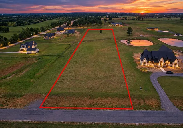 Photo 1 of Land for sale at 913 Club Lake Rd, Whitesboro, TX 76273 | MLS# 21271062 | Listing updated on 2026-09-18