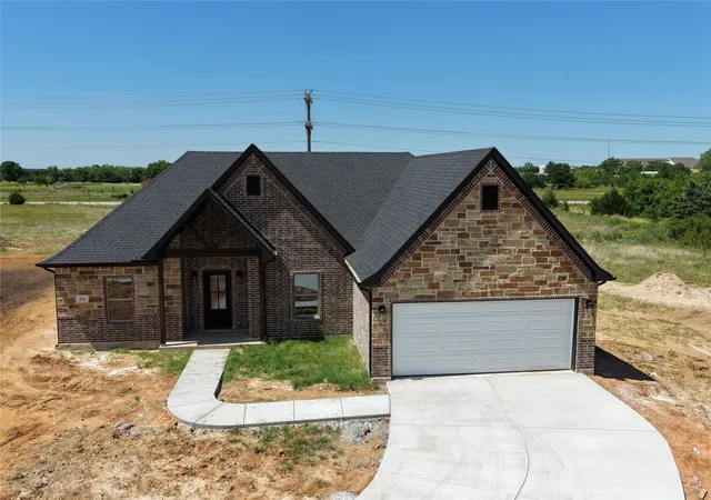 Homes for sale in Callisburg, TX | 405 Austin Ln, Callisburg, TX 76240 | MLS# 21272554