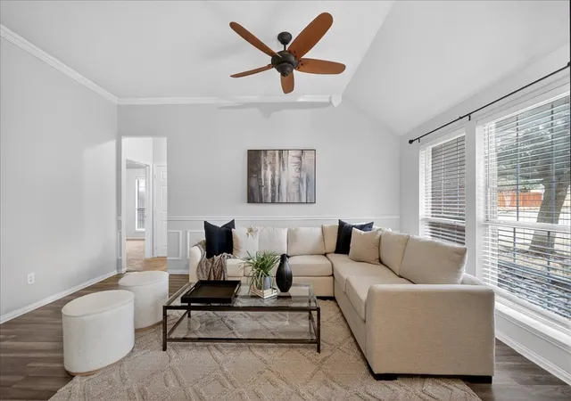 Photo 3 of Sale Pending at 11758 Corsicana Dr, Frisco, TX 75035 | MLS# 21272561 | Listing updated on 2026-08-31