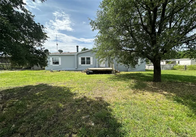 Photo 1 of Sale Pending at 3360 Old Sherman Rd, Whitesboro, TX 76273 | MLS# 21272571 | Listing updated on 2026-07-16