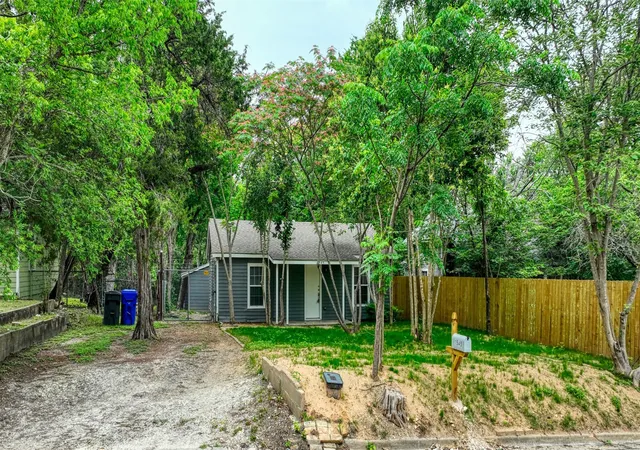 Photo 3 of Single family home for sale at 1545 Reuter Ave, Waco, TX 76708 | MLS# 21272273 | Listing updated on 2026-08-27