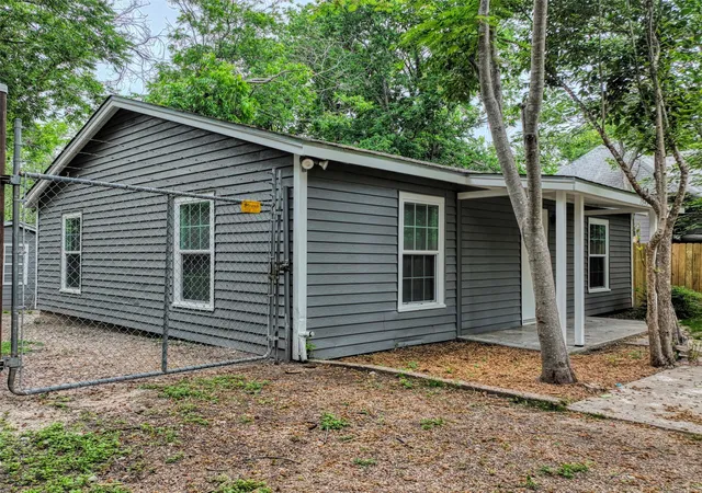 Photo 4 of Single family home for sale at 1545 Reuter Ave, Waco, TX 76708 | MLS# 21272273 | Listing updated on 2026-08-27