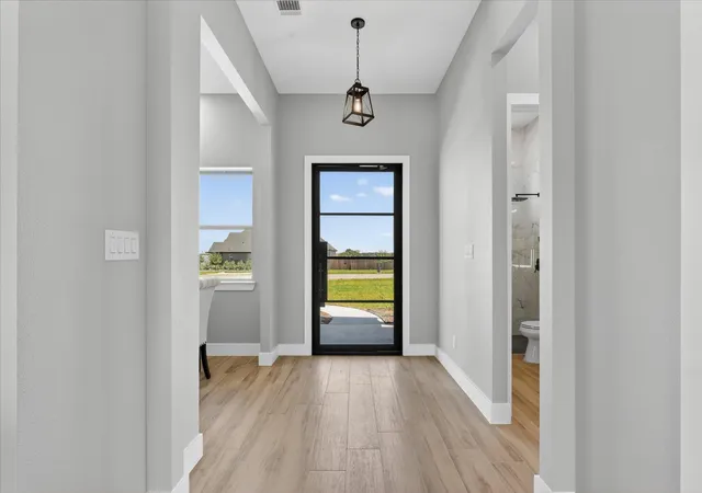 Photo 3 of Single family home for sale at 1000 Elevation Trl, Weatherford, TX 76087 | MLS# 21267956 | Listing updated on 2026-08-03