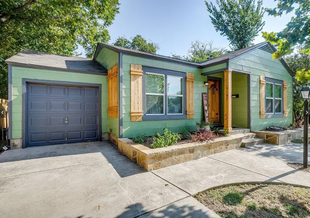 Photo 1 of Single family home for sale at 7412 Ewing Ave, Fort Worth, TX 76116 | MLS# 21272596 | Listing updated on 2026-08-19