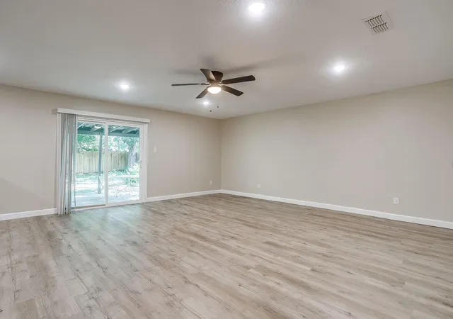 Photo 3 of Single family home for sale at 7412 Ewing Ave, Fort Worth, TX 76116 | MLS# 21272596 | Listing updated on 2026-08-19