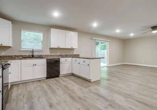 Photo 3 of Single family home for sale at 7412 Ewing Ave, Fort Worth, TX 76116 | MLS# 21272596 | Listing updated on 2026-08-19