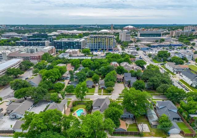40th image of 3318 W 5th St, Fort Worth, TX 76107 | MLS# 21271001