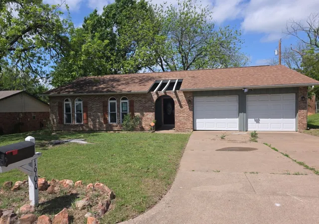 Photo 1 of Sale Pending at 1900 26th Ave, Mineral Wells, TX 76067 | MLS# 21271399 | Listing updated on 2026-08-18