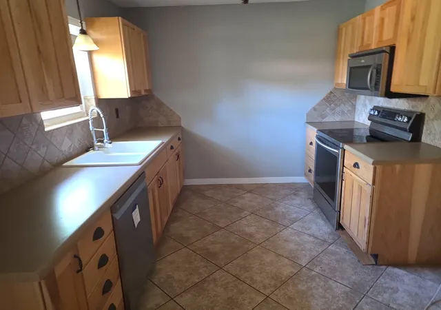 Photo 3 of Sale Pending at 1900 26Th Ave, Mineral Wells, TX 76067 | MLS# 21271399 | Listing updated on 2026-08-18