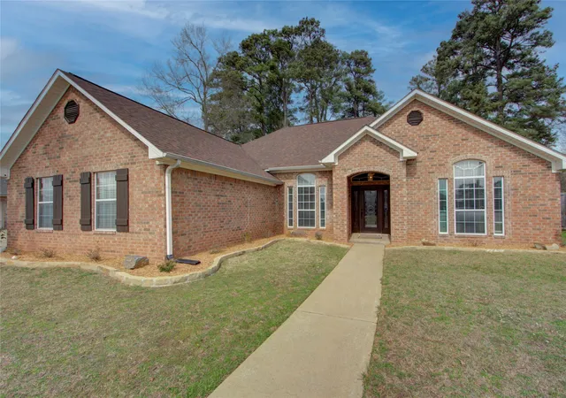 Homes for sale in Wake Village, TX | 122 Corley Circle, Wake Village, TX 75501 | MLS# 21272623