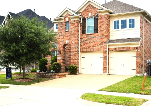 1st image of 302 Daylily Dr, Wylie, TX 75098 | MLS# 21237288