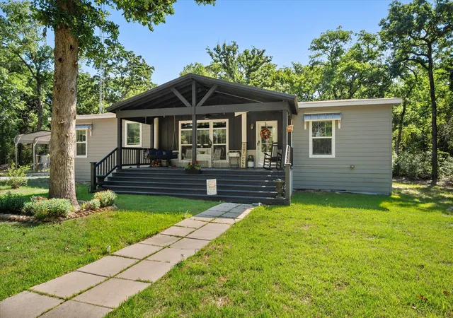 Photo 2 of Manufactured home for sale at 140 Pr 207, Fairfield, TX 75840 | MLS# 21268279 | Listing updated on 2026-07-20