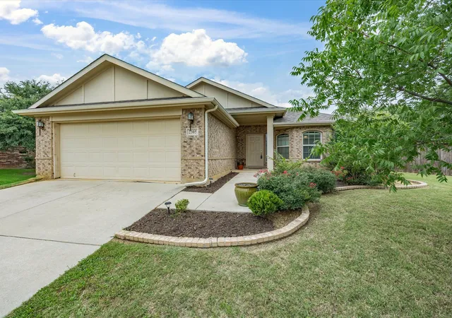 Photo 1 of Sale Pending at 2305 Prescott Downs Dr, Denton, TX 76210 | MLS# 21272757 | Listing updated on 2026-07-19