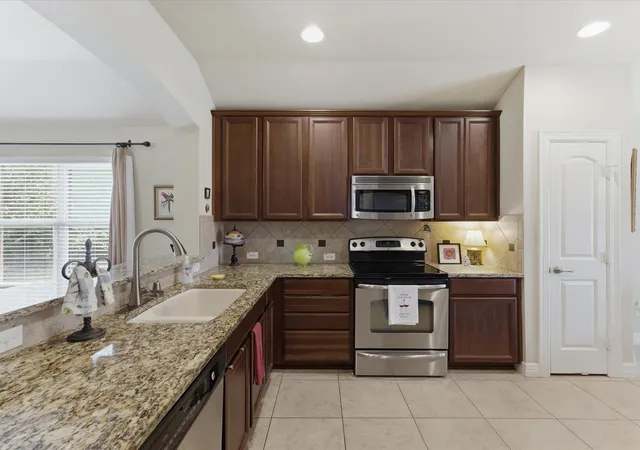 Photo 3 of Sale Pending at 2305 Prescott Downs Dr, Denton, TX 76210 | MLS# 21272757 | Listing updated on 2026-07-19