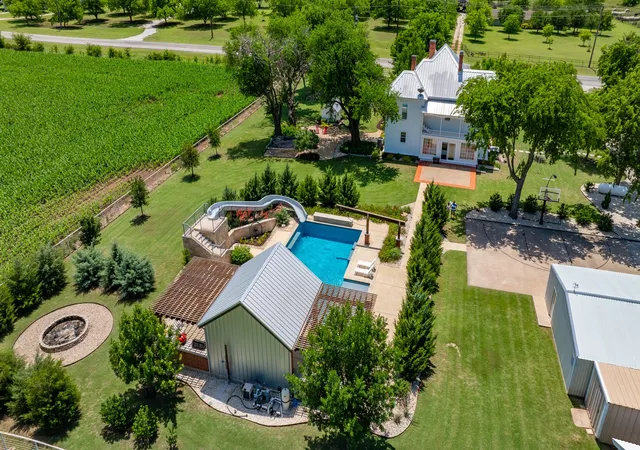 Homes for sale in Valley View, TX | 5217 W Fm 922, Valley View, TX 76272 | MLS# 21269027