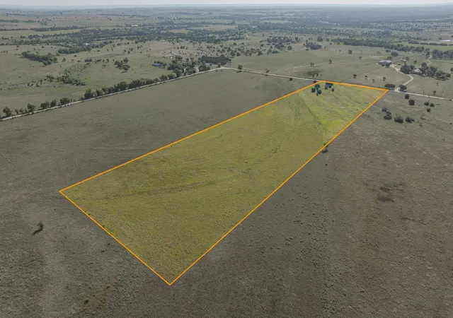Homes for sale in Hamilton, TX | Tbd County Road 422, Hamilton, TX 76566 | MLS# 21272801