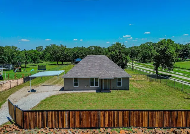 Photo 2 of Single family home for sale at 147 Brown Ln, Poolville, TX 76487 | MLS# 21266484 | Listing updated on 2026-08-03