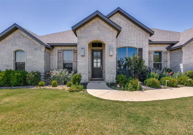 Homes for sale in New Fairview, TX | 9240 Dove Hollow Rd, New Fairview, TX 76247 | MLS# 21272854