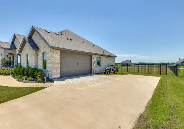 Homes for sale in New Fairview, TX | 9240 Dove Hollow Rd, New Fairview, TX 76247 | MLS# 21272854