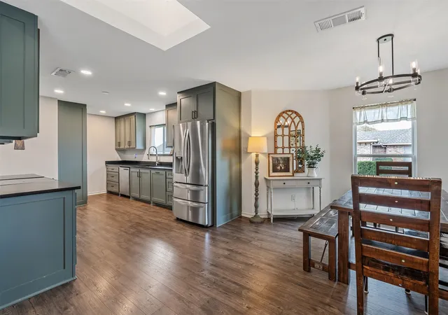 Photo 3 of Sale Pending at 300 Rash Ln, Terrell, TX 75160 | MLS# 21272884 | Listing updated on 2026-08-26