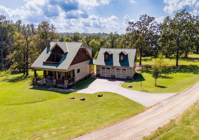 Photo 3 of Single family home for sale at 14244 Caddo Creek Cir, Larue, TX 75770 | MLS# 21272789 | Listing updated on 2026-09-21