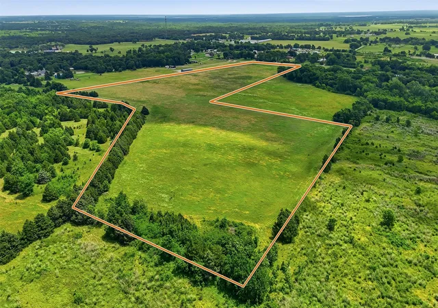 Photo 1 of Land for sale at Tracts 4 And 5 Sandusky Rd, Whitesboro, TX 76273 | MLS# 21269583 | Listing updated on 2026-10-06