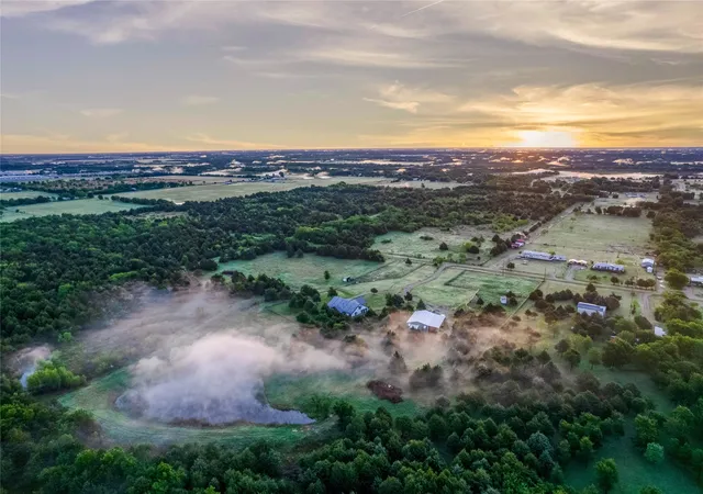 Photo 1 of House for sale at 3412 County Road 2173, Greenville, TX 75402 | MLS# 21272454 | Listing updated on 2026-10-06