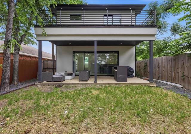 Photo 30 of Sale Pending at 2021 Dennison St, Dallas, TX 75212 | MLS# 21272928 | Listing updated on 2026-07-17