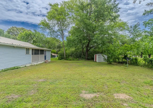 Homes for sale in Emory, TX | 208 Lee Ivie Ln, Emory, TX 75440 | MLS# 21272522