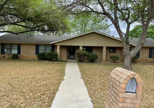 Homes for sale in Brownwood, TX | 2815 Good Shepherd Dr, Brownwood, TX 76801 | MLS# 21273031