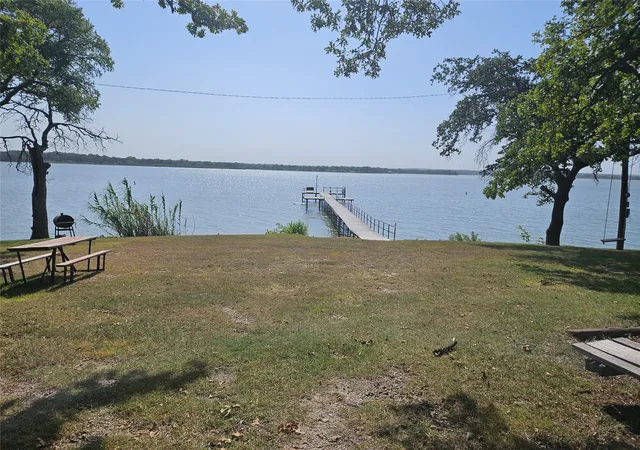 4th image of 7150 Allyn Dr, Azle, TX 76020 | MLS# 21271351