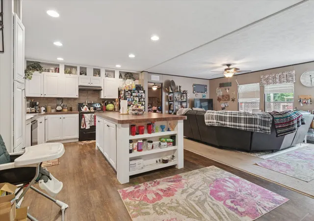 Photo 3 of Manufactured home for sale at 4804 Creekside Rd, Melissa, TX 75454 | MLS# 21273068 | Listing updated on 2026-08-26