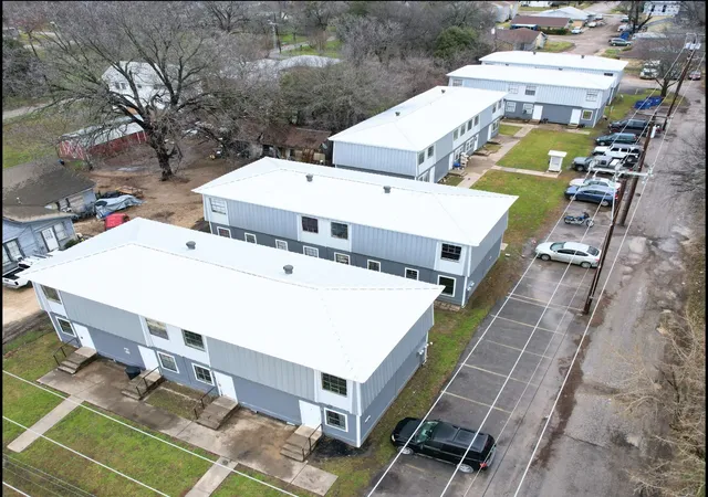 Photo 1 of Multi family home for sale at 208 N Church St, Hillsboro, TX 76645 | MLS# 21273072 | Listing updated on 2026-08-24
