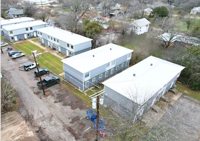 Photo 4 of Multi family home for sale at 208 N Church St, Hillsboro, TX 76645 | MLS# 21273072 | Listing updated on 2026-08-24