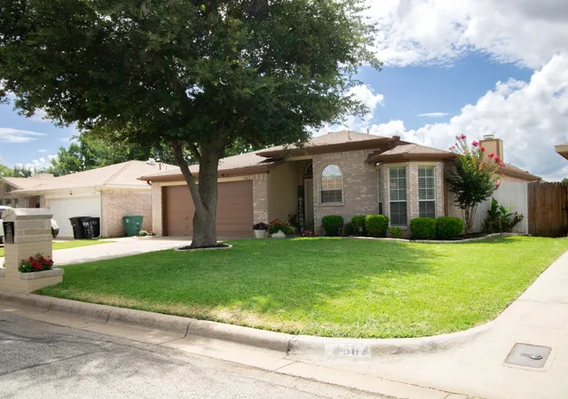 Photo 3 of Single family home for sale at 1363 Yorkshire St #2, Fort Worth, TX 76134 | MLS# 21273102 | Listing updated on 2026-09-01
