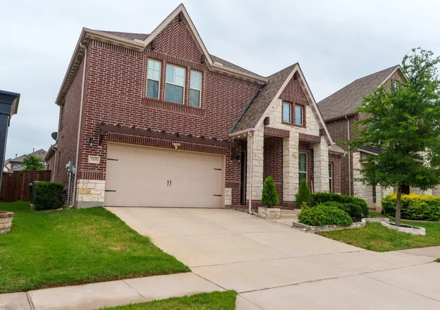 Photo 2 of Single family home for sale at 5305 Delta Blush Ln, Mc Kinney, TX 75070 | MLS# 21273143 | Listing updated on 2026-08-30