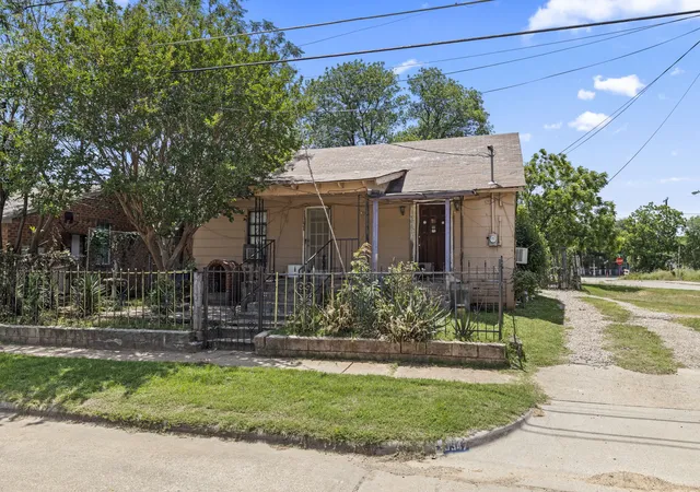 Photo 6 of Single family home for sale at 3347 Topeka Ave, Dallas, TX 75212 | MLS# 21273083 | Listing updated on 2026-08-24