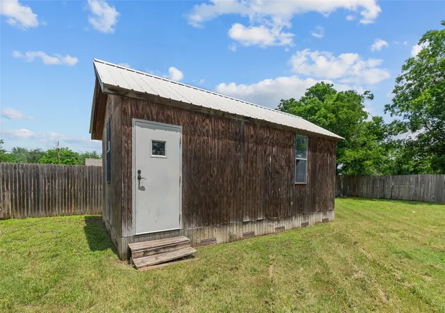 Homes for sale in Godley, TX | 109 S 1st St, Godley, TX 76044 | MLS# 21273245